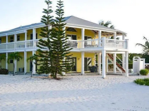 Aquamarine Beach Resort