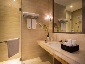 Huachen International Hotel