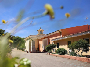 Pausania Inn