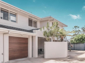 Unit 3 23 BOOYONG STREET