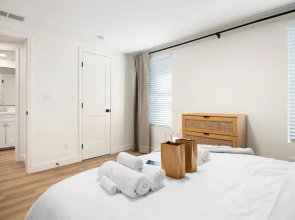 The Silo 6 - Modern Abode