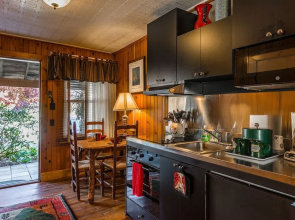 Hemlock Inn