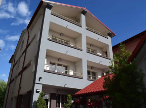 FAST Airport Hotel