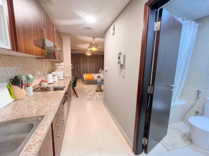 Cosmos Living Stylish Studio Near Marina