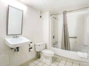 Rodeway Inn Baltimore - Inner Harbor South