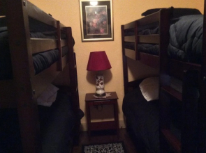 Hotel Midway