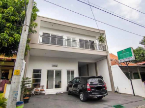 Oemah Djari Guest House Semarang