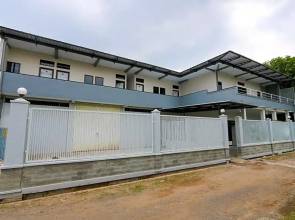 OYO Living 3187 Kost Putri Bu Chris