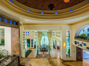 Penthouse With Amazing Views, and Luxury Throughout