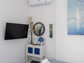 Ricos Two Bedroom Apartment - Naoussa Paros