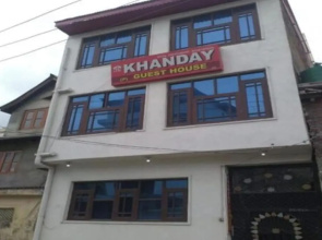 Goroomgo Khanday Guest House srinagar