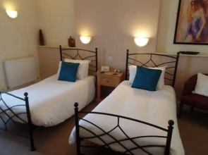 The Dodington Lodge