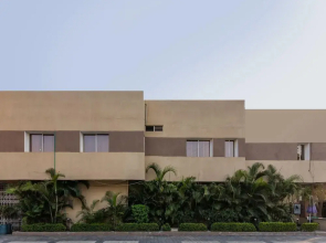 OYO 29826 Central Hotel