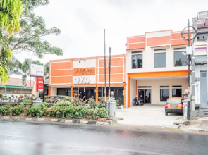 OYO 943 Hotel Azalea Syariah