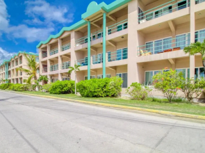 Suite F201 @ Mara Laguna