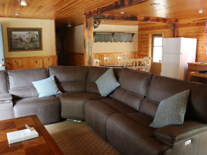 Lake View Lodge