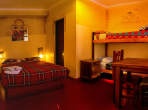Waira Hostel-Camping