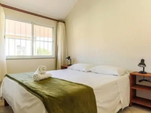 Lindos chalés a 150m da praia