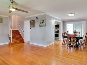 5 Mi to Dtwn Newark: Hillside Vacation Rental