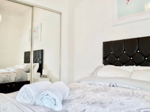 Bright And Modern 1 Bedroom Flat