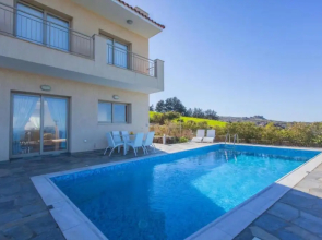 Villa Panorama Tria in Drouseia