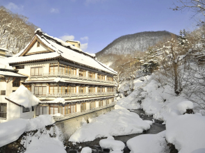 Takaragawa Onsen Osenkaku Hotel