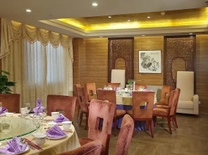 Chengde Tianbao Hotel
