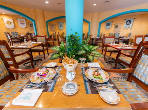 SUNRISE Holidays Resort (Adults Only)