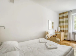 Airport Apartment Kings Bed By 404 Rooms