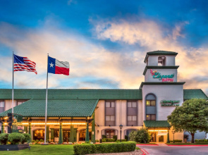 MCM Elegante Suites Abilene