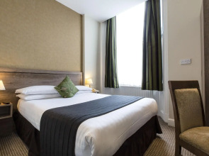 Kensington Gardens Hotel