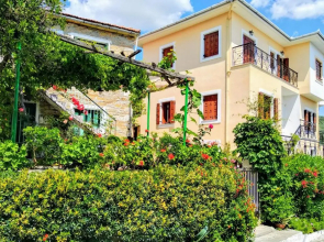 Pelion-Seaside Luxury House with parking
