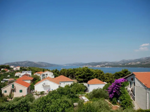 Apartment in Okrug Donji