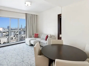 Hyatt Place Dubai Jumeirah Residences