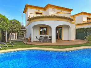 Villa el Palmar With 3 Bedrooms Close to the Beach