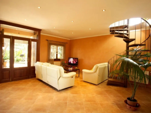 Country House Mallorca Near Alcudia Bay