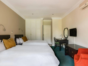 Protea Hotel by Marriott George King George