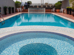 Savoy Crest Hotel Apartments