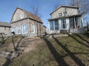 Riverview Cottages