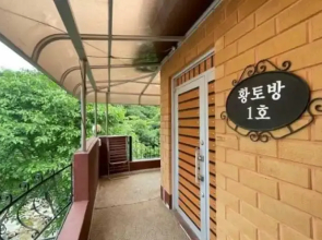 Jecheon Wolsong Garden Pension