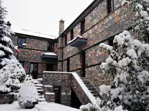 Luxurious Residence at the Village Square