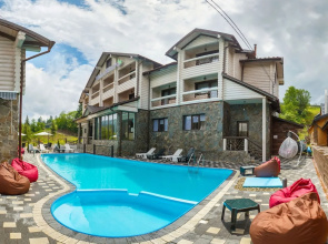 Whiteberry Hotel
