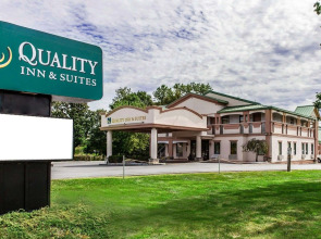 Quality Inn & Suites Quakertown - Allentown