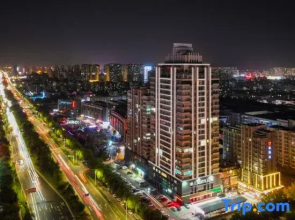IU Hotel (Zibo Xiao Yiwu Spanish Style Street Store）