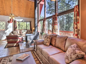 3 Mi to Downtown: Cabin w/ Gas Grill in Prescott