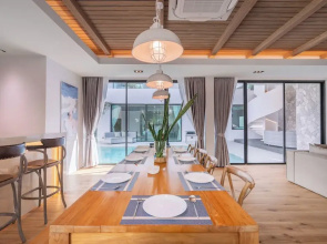 Mövenpick Pool Villa 6BR