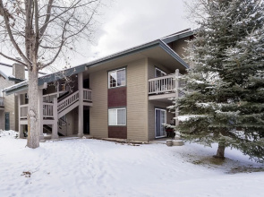 Villas 1450 - 3 Br Condo