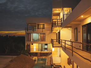 LaFamilia Casa and Suites