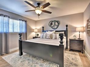 Resort Condo: Golf & Pond View, Walk to Beach