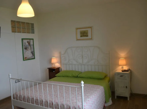 Il Piccolo Carro Apartments